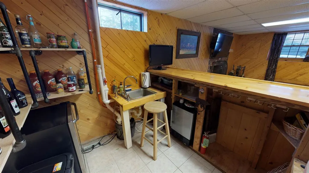 329 Hall Road Barrington NH 03825