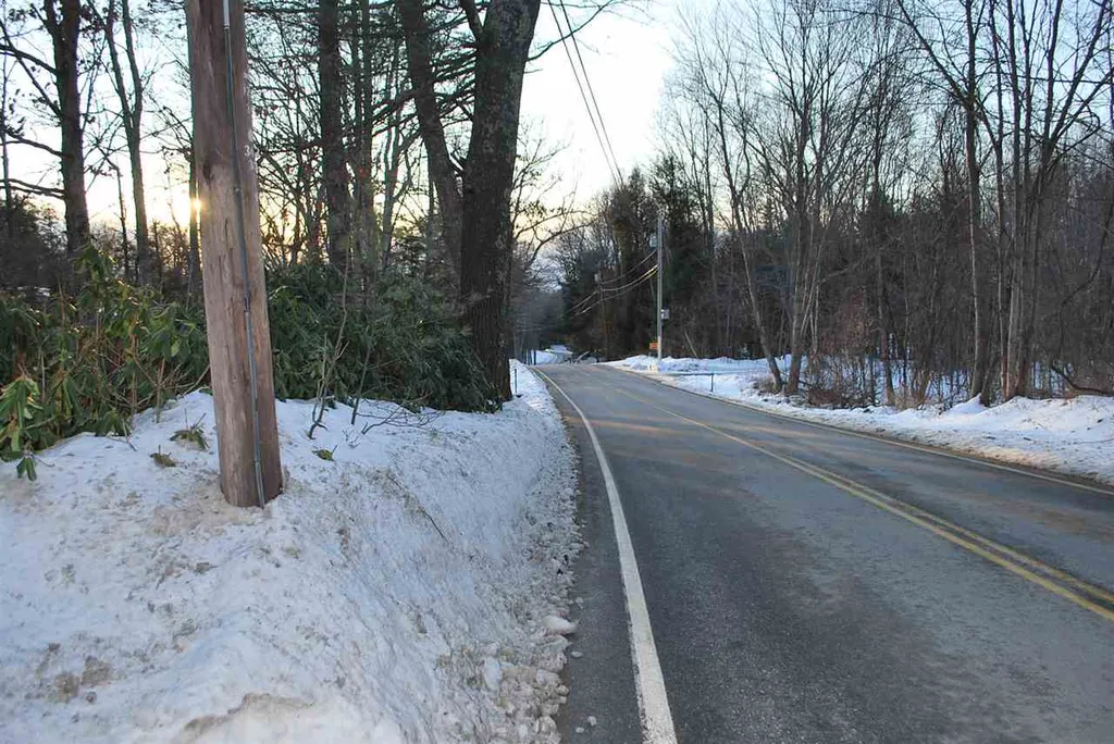 329 Hall Road Barrington NH 03825