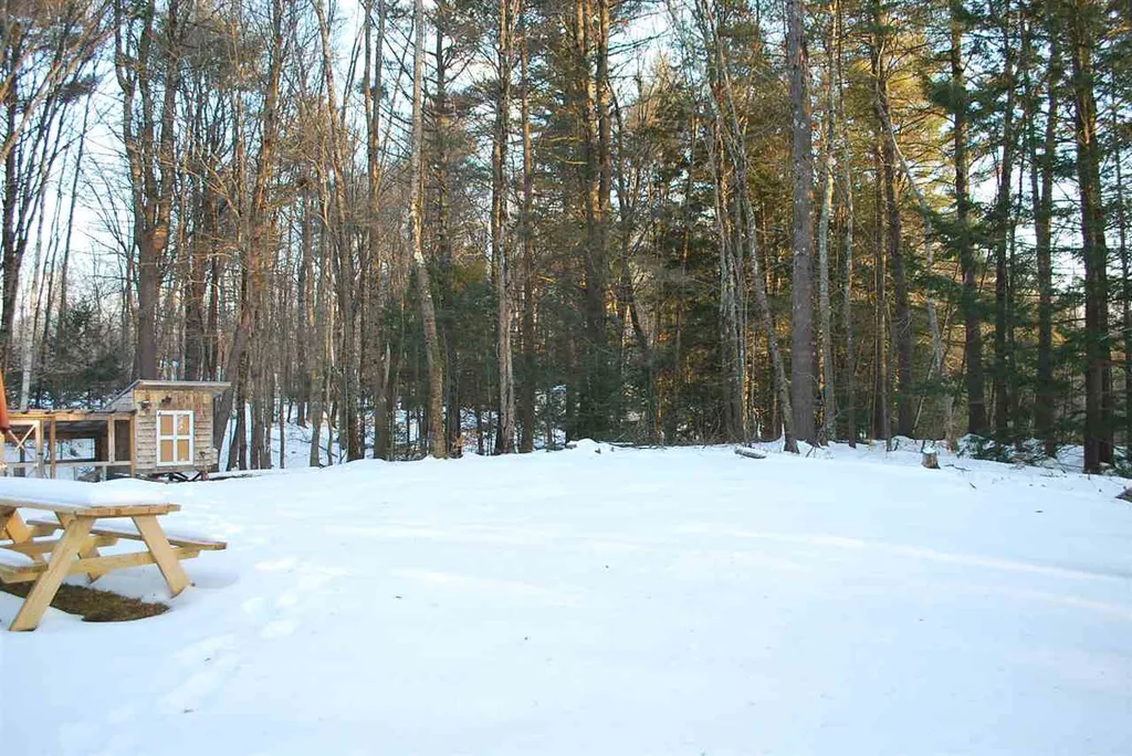 329 Hall Road Barrington NH 03825