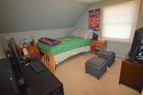 19 Highland Street Newton NH 03858