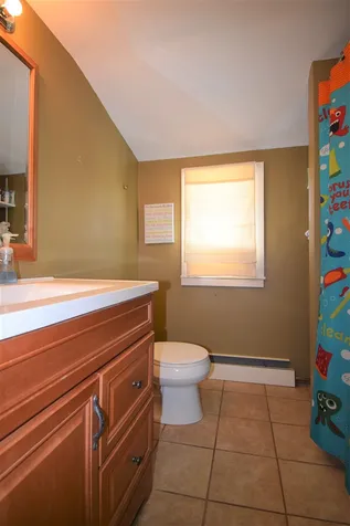 19 Highland Street Newton NH 03858