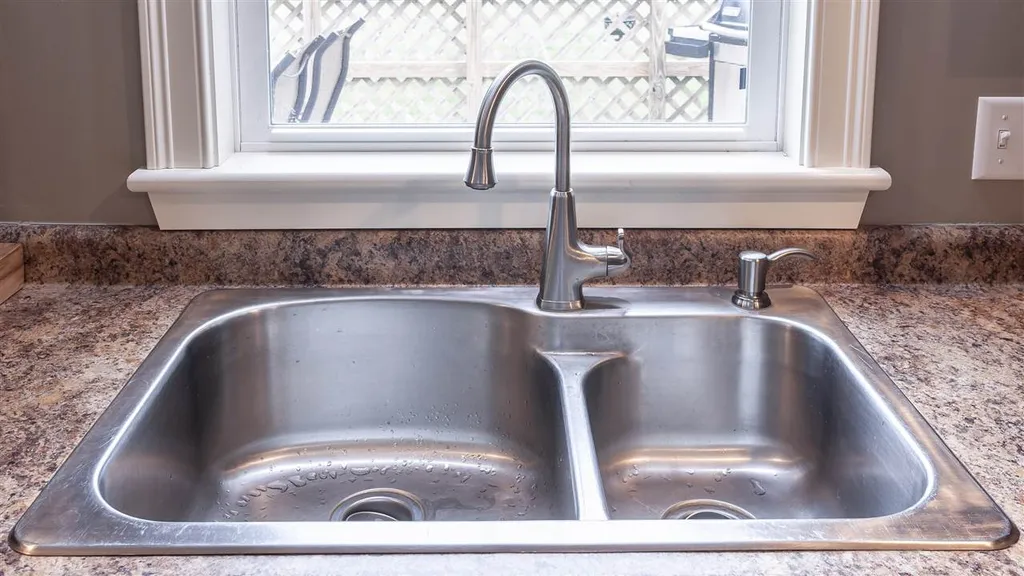 16 Vilas Road Alstead NH 03602