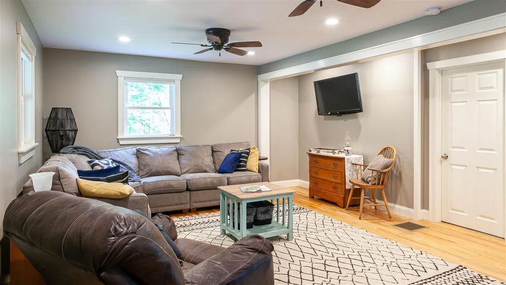 16 Vilas Road Alstead NH 03602