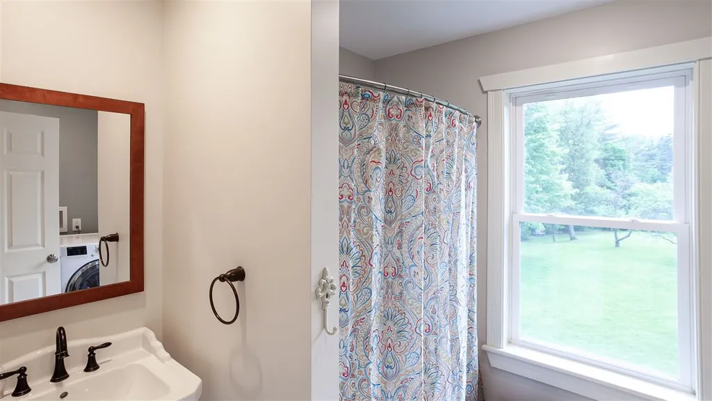 16 Vilas Road Alstead NH 03602