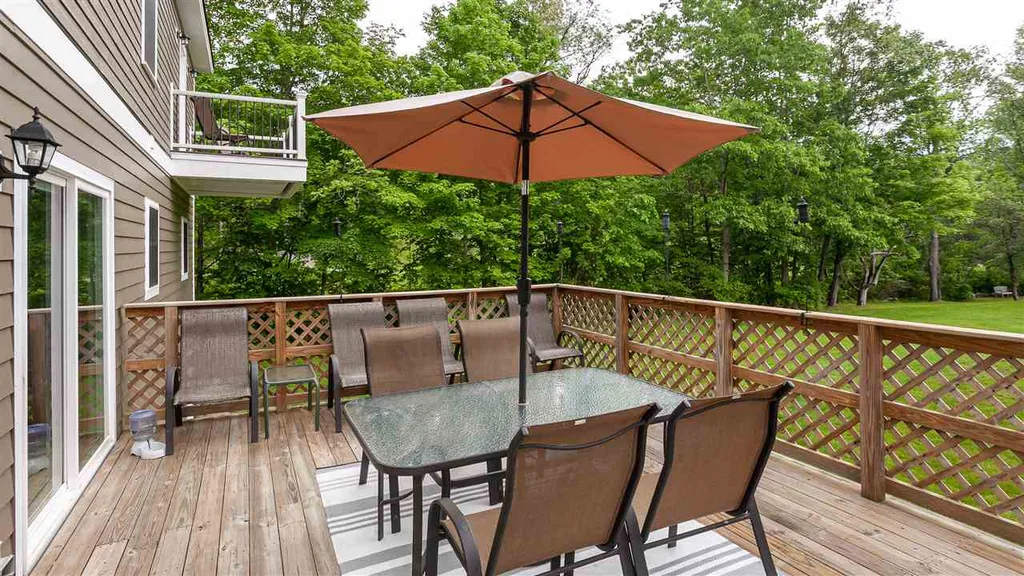 16 Vilas Road Alstead NH 03602