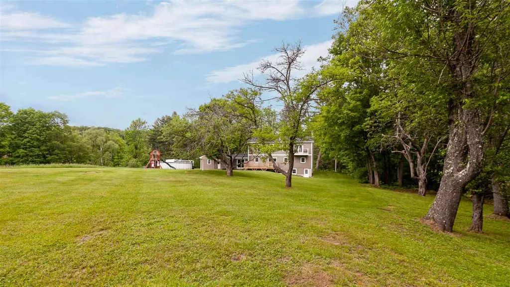 16 Vilas Road Alstead NH 03602