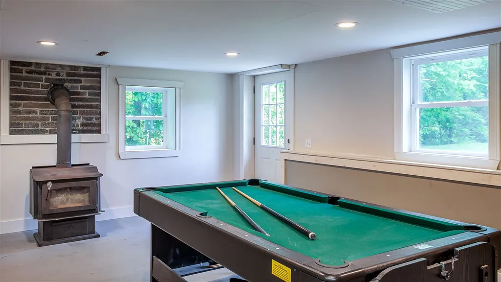 16 Vilas Road Alstead NH 03602