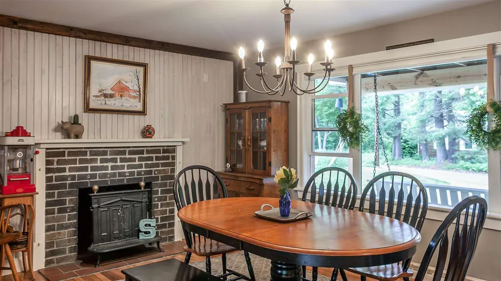 16 Vilas Road Alstead NH 03602