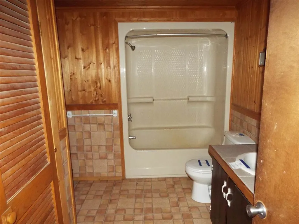 512 Elm Street Lancaster NH 03584