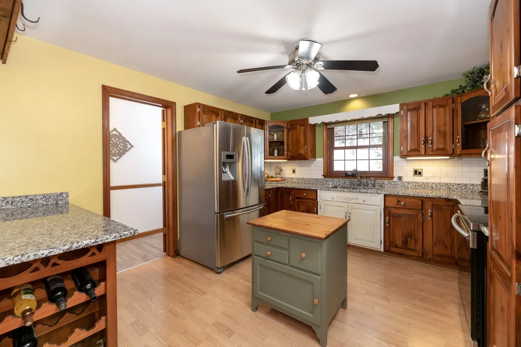 86 Caveney Drive Northfield NH 03276