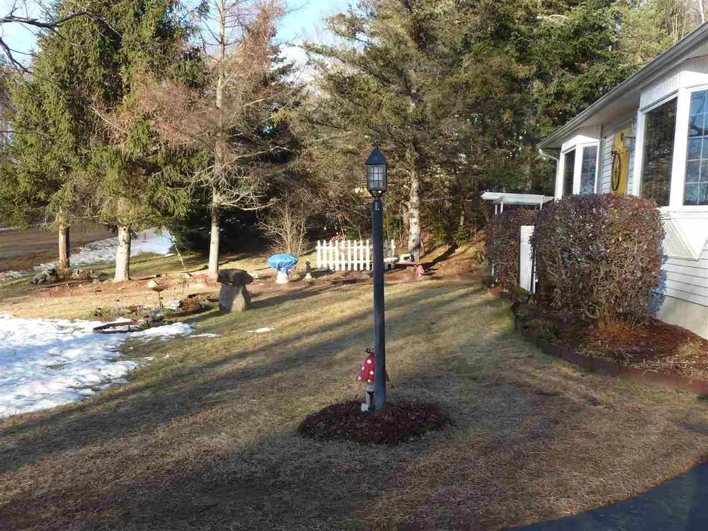 86 Caveney Drive Northfield NH 03276