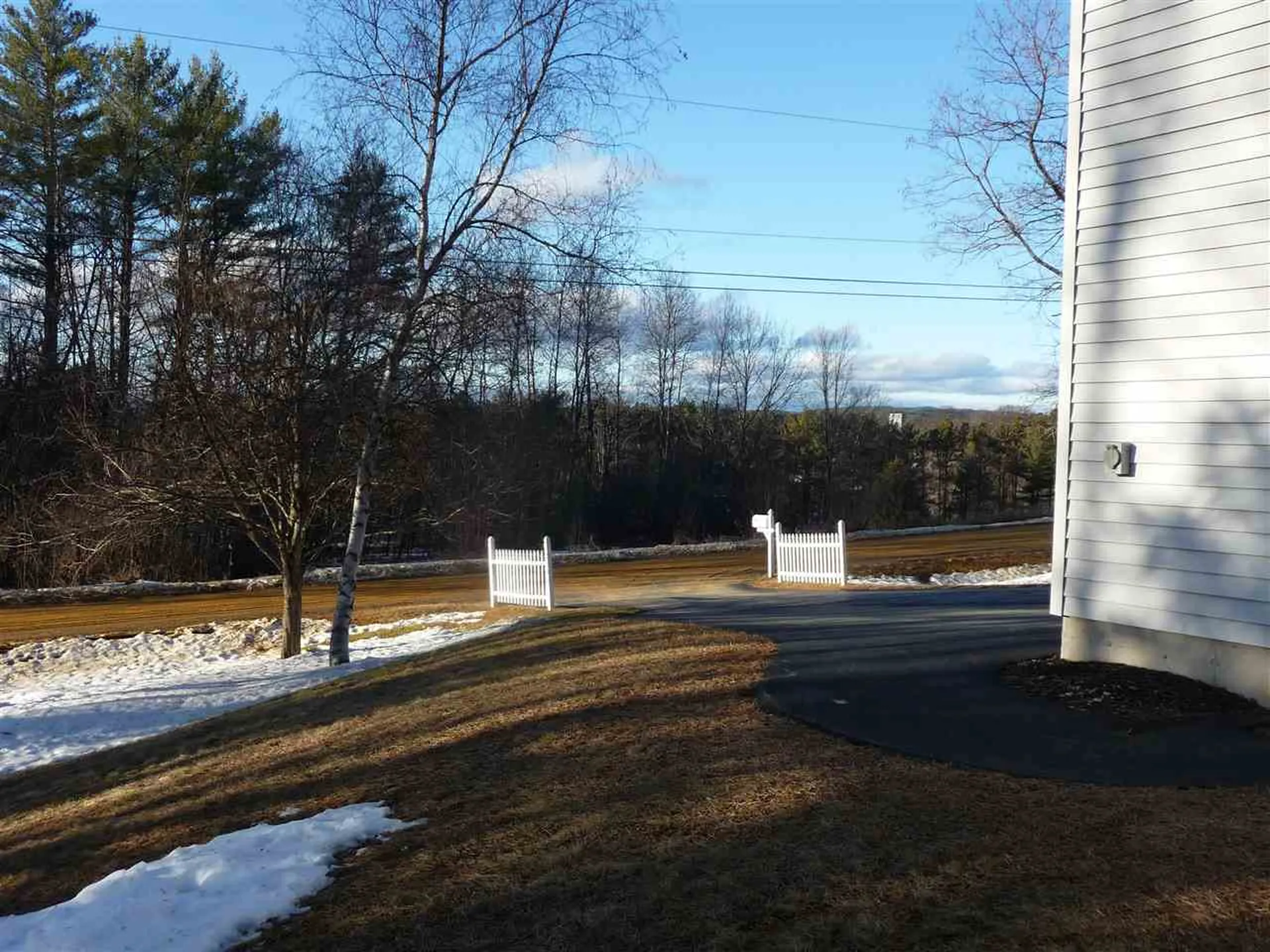 86 Caveney Drive Northfield NH 03276