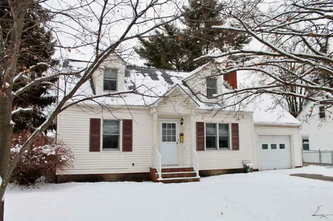 39 South Summit Street Essex VT 05452
