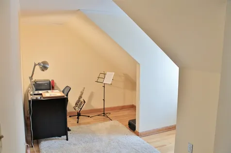 39 South Summit Street Essex VT 05452