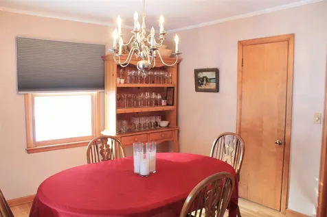 39 South Summit Street Essex VT 05452