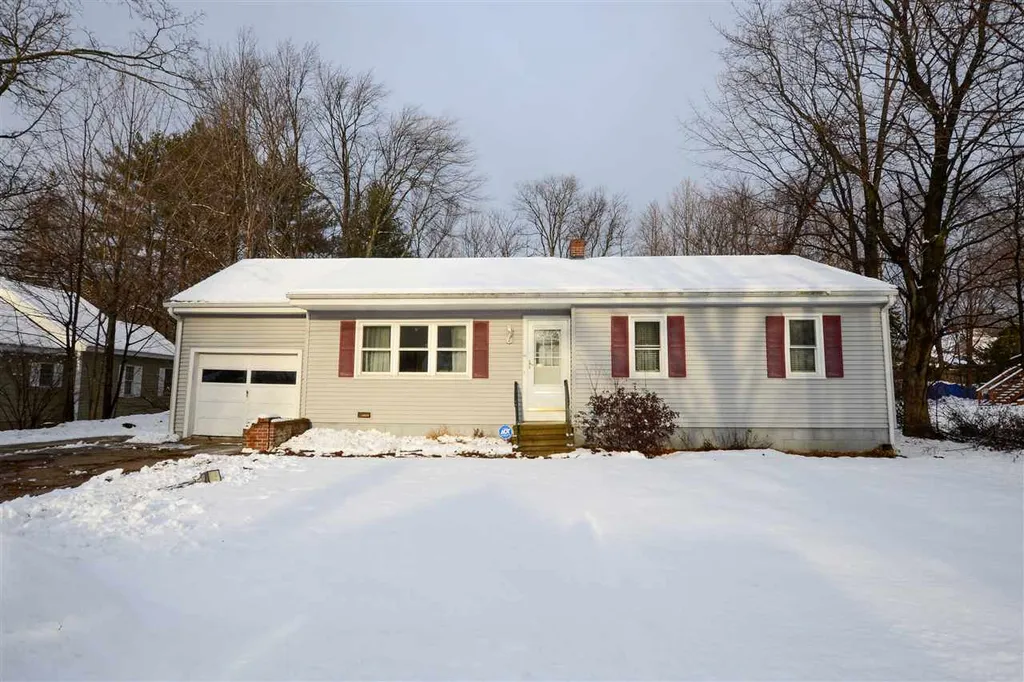 40 Prospect Street Rochester NH 03867-2821