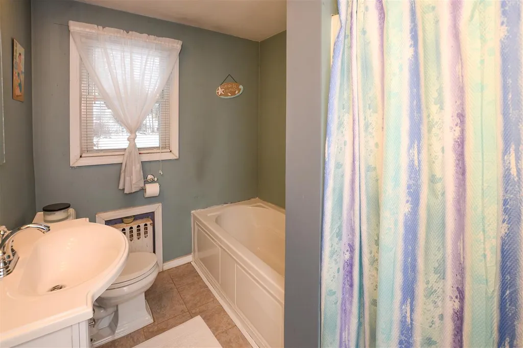 40 Prospect Street Rochester NH 03867-2821