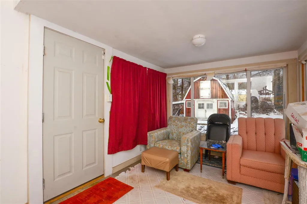 40 Prospect Street Rochester NH 03867-2821