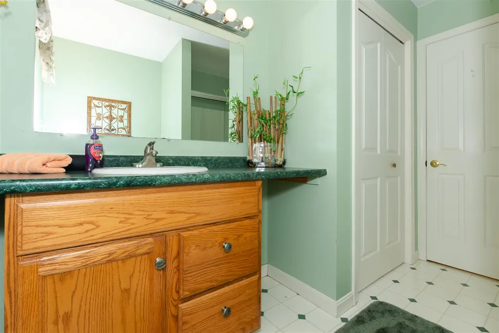 7 Timber Lane Barrington NH 03825