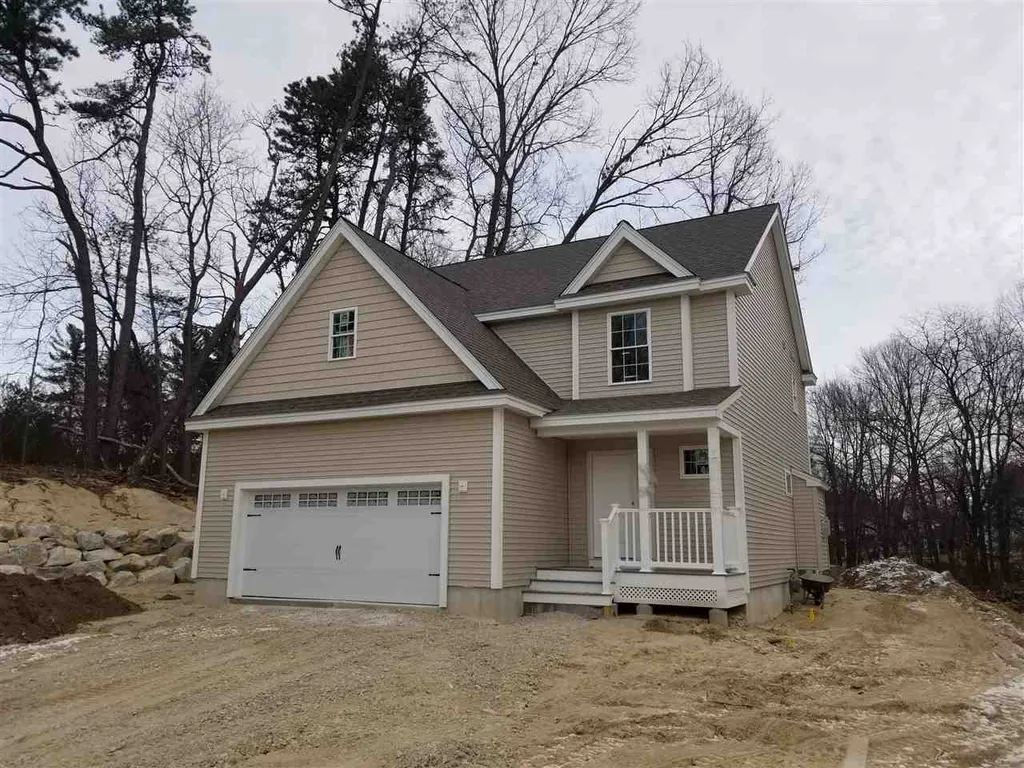8 Lee Way Hudson NH 03051
