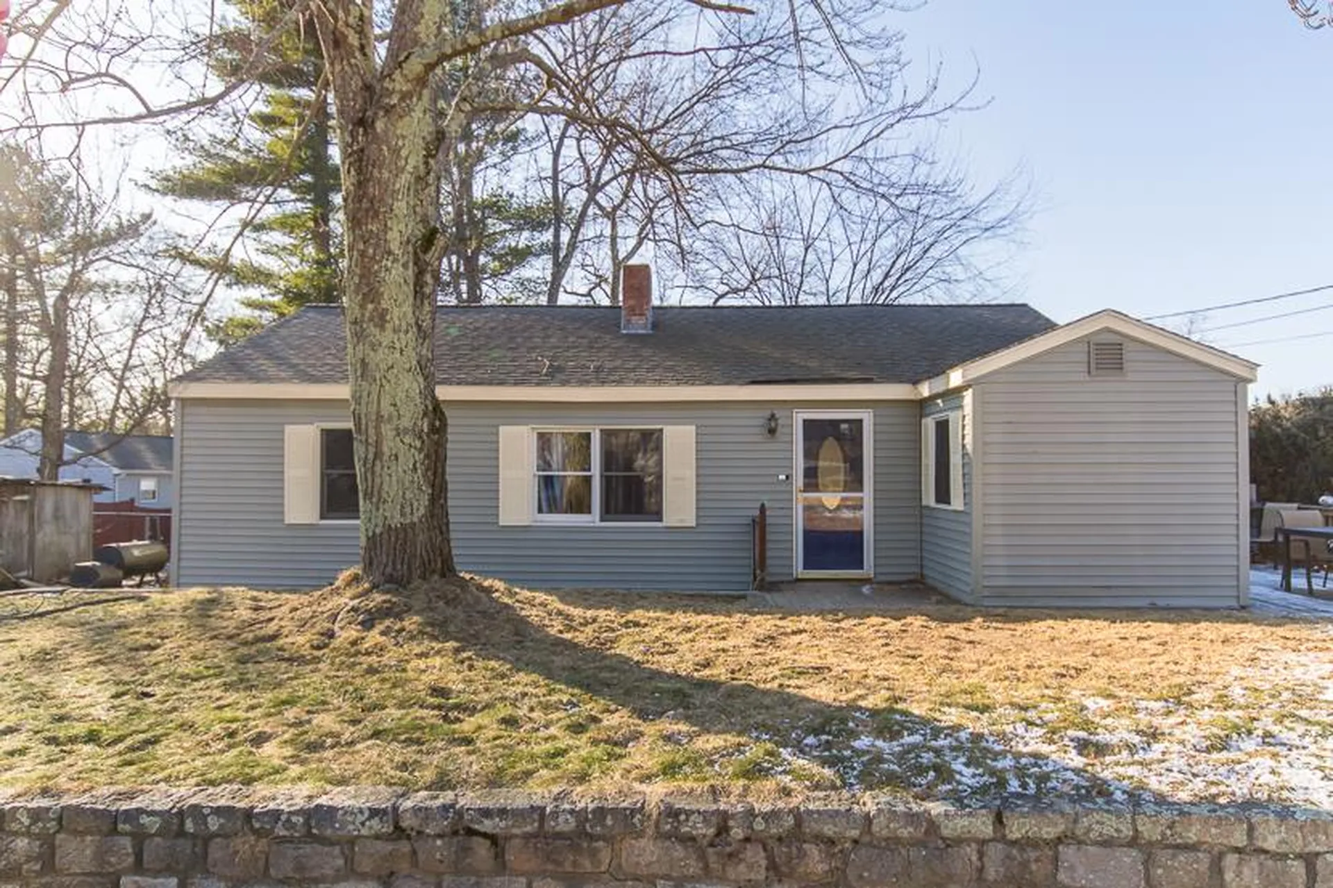 7 Nolet Avenue Salem NH 03079