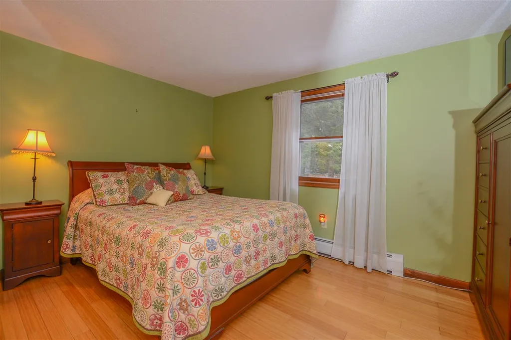 11 Leavitt Road Fremont NH 03044