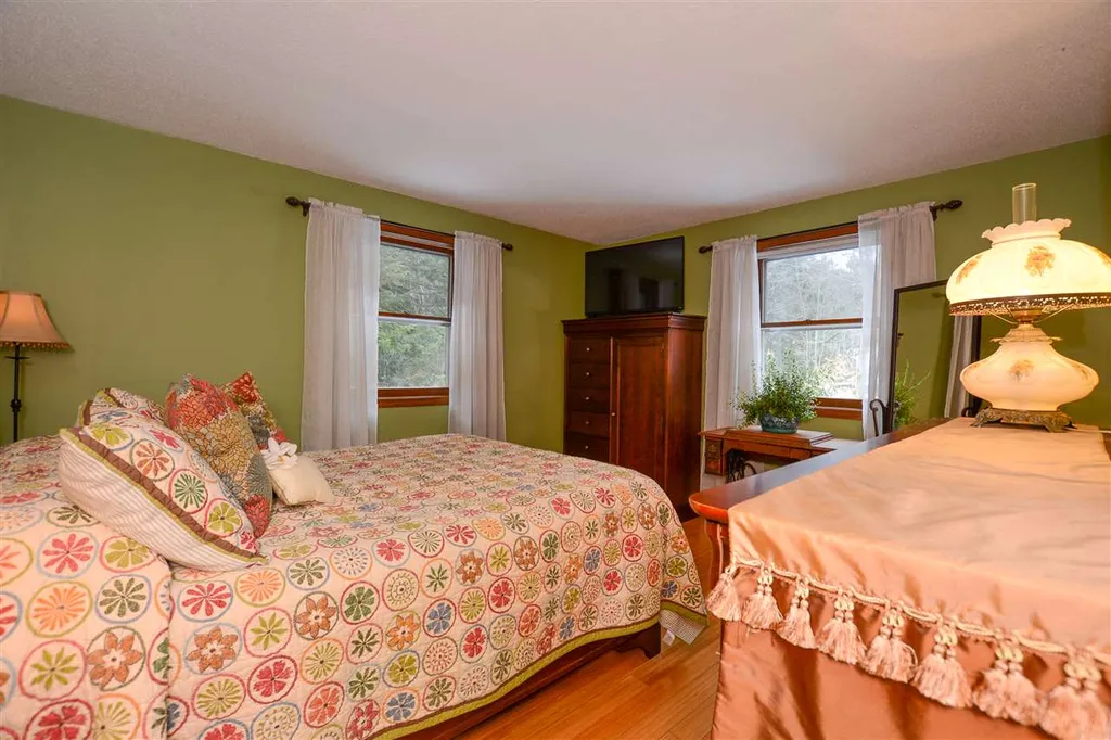 11 Leavitt Road Fremont NH 03044