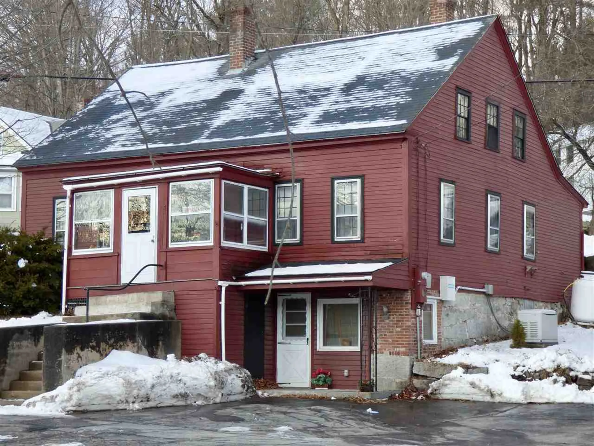 33 East Main Street Warner NH 03278