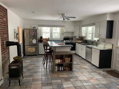 9 Hilltop Drive Plymouth NH 03264