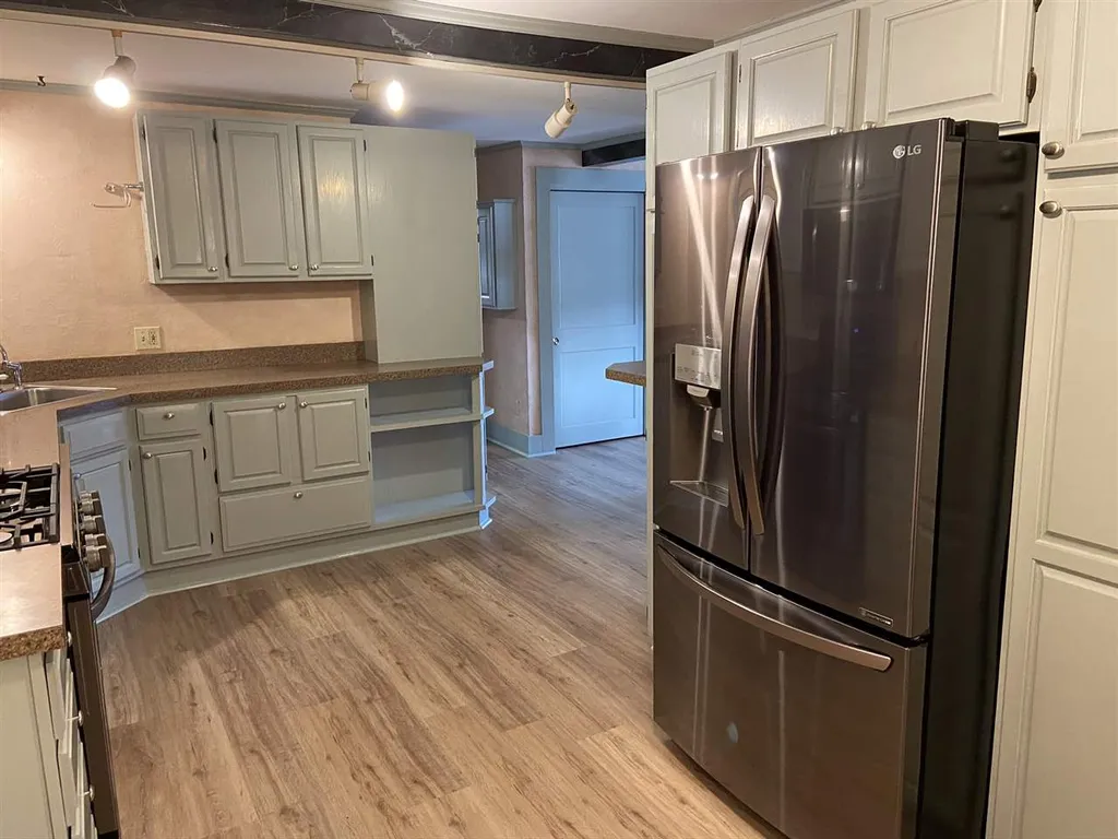56 Brock Street Rochester NH 03867-4402