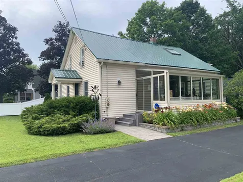 56 Brock Street Rochester NH 03867-4402