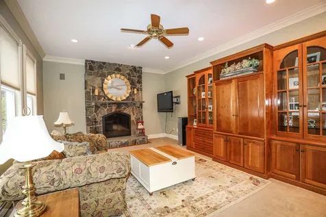 47 Oakmont Drive Concord NH 03301