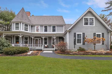 47 Oakmont Drive Concord NH 03301