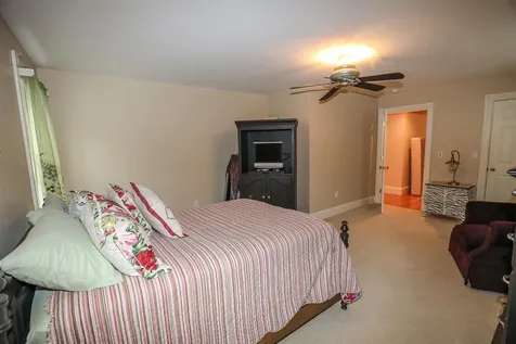 47 Oakmont Drive Concord NH 03301