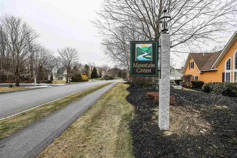 47 Oakmont Drive Concord NH 03301