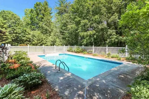 47 Oakmont Drive Concord NH 03301