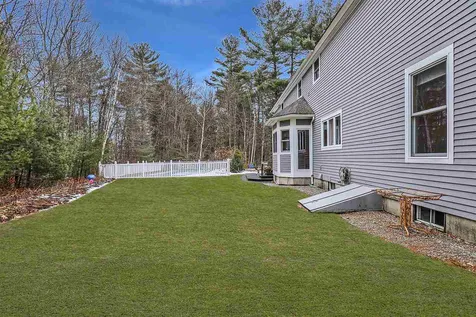 47 Oakmont Drive Concord NH 03301