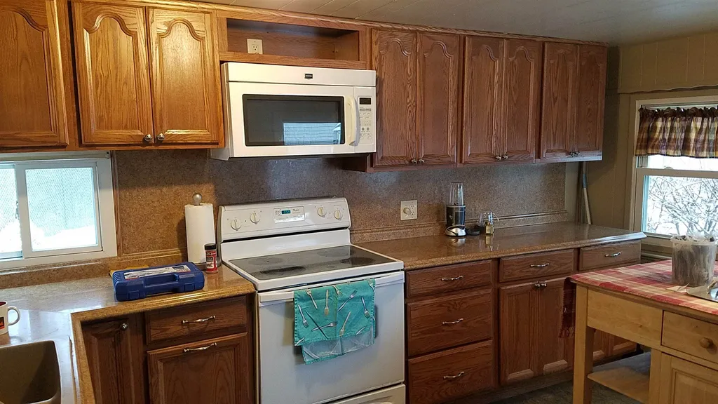 16 Spencer Avenue Rochester NH 03867-4847
