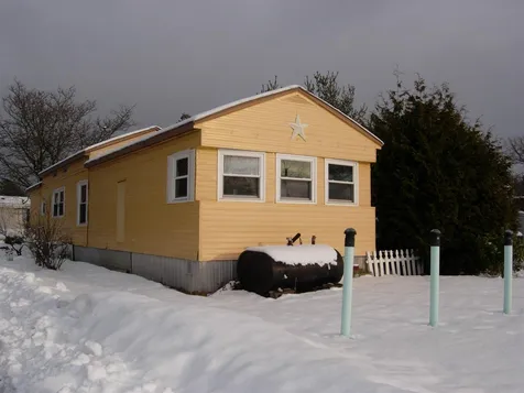 16 Spencer Avenue Rochester NH 03867-4847