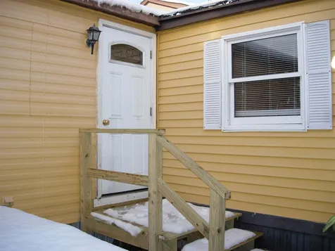 16 Spencer Avenue Rochester NH 03867-4847