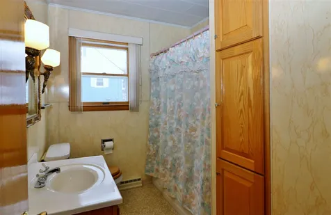 84 Maynesboro Street Berlin NH 03570