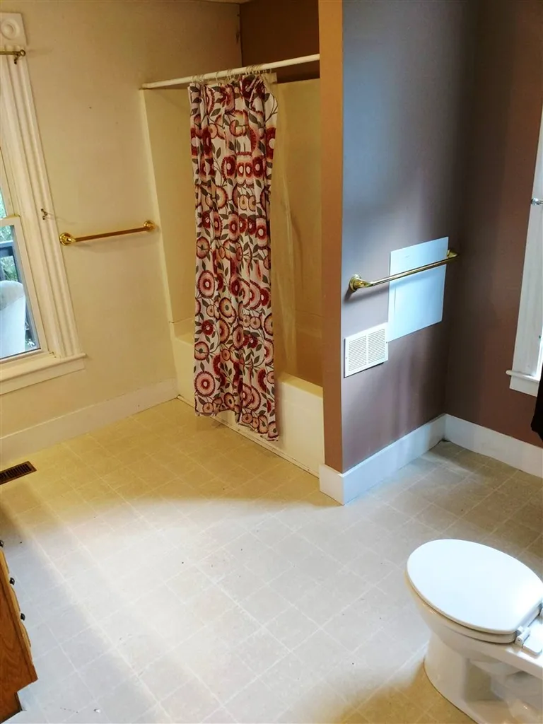 6 Hooker Avenue Barre City VT 05641