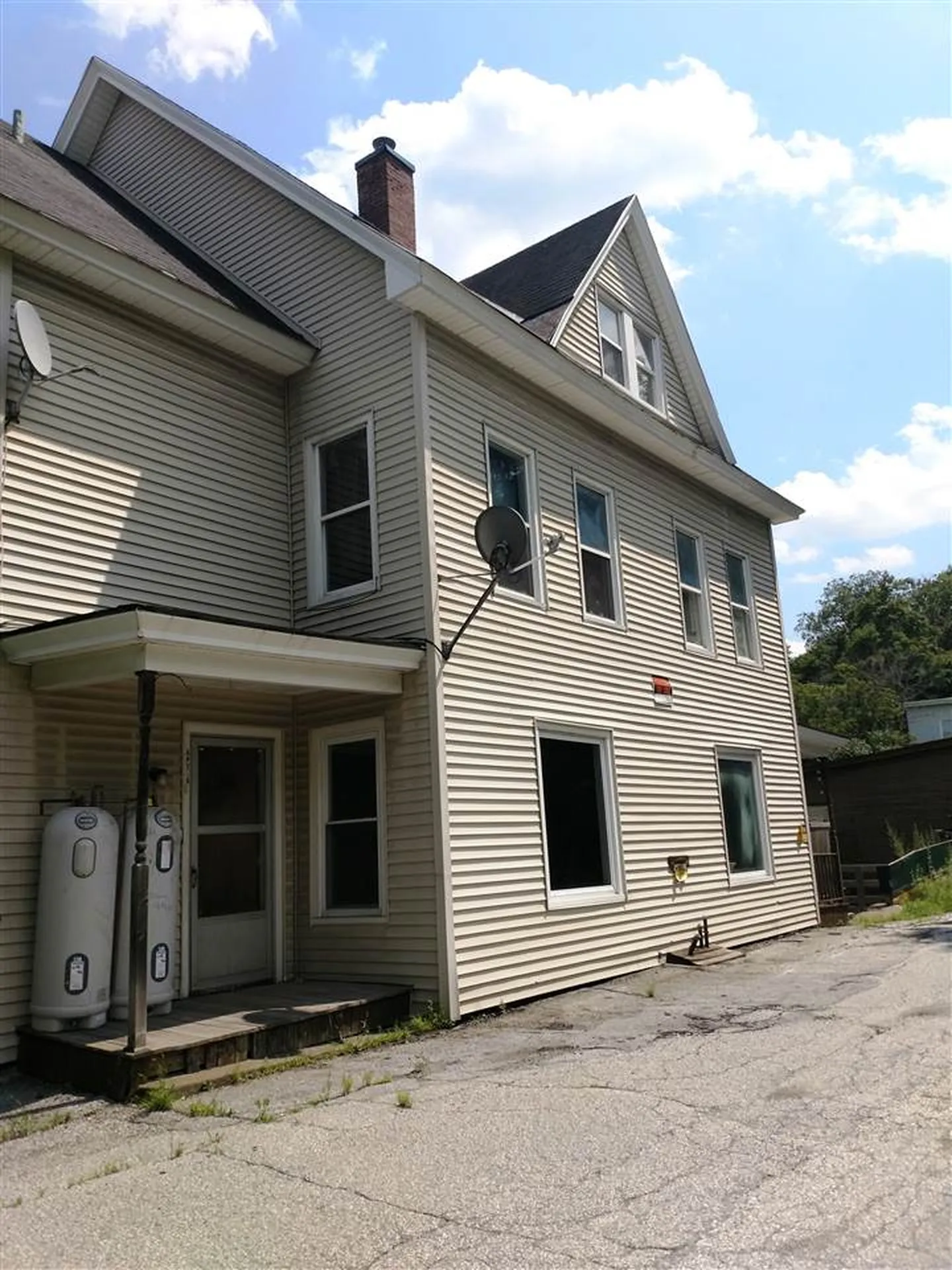 6 Hooker Avenue Barre City VT 05641