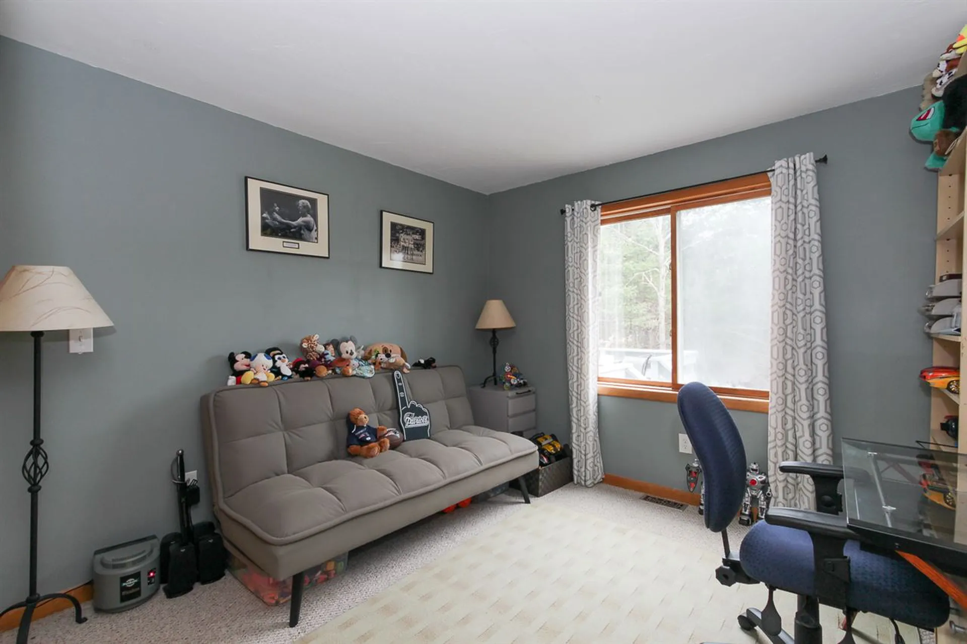 26 Seasons Lane Londonderry NH 03053
