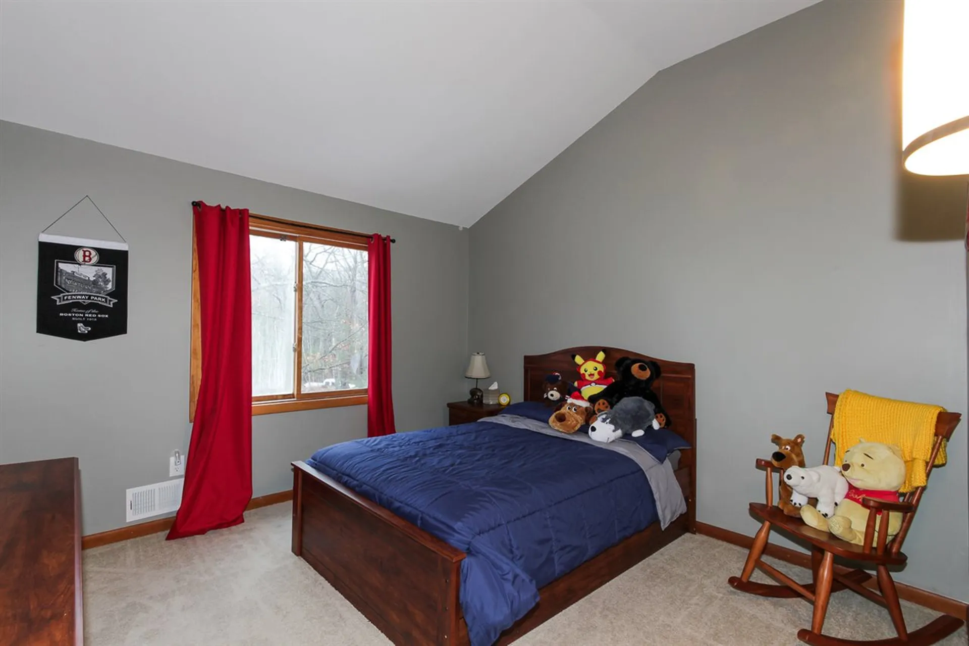 26 Seasons Lane Londonderry NH 03053