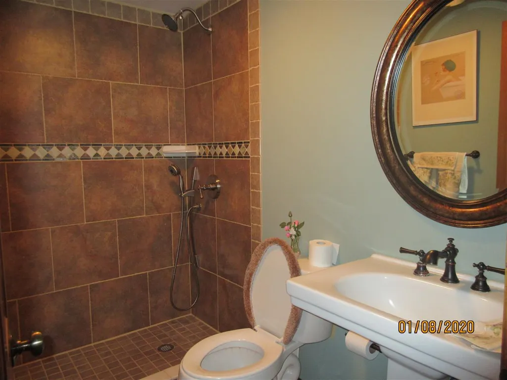 3 Genco Way Raymond NH 03077