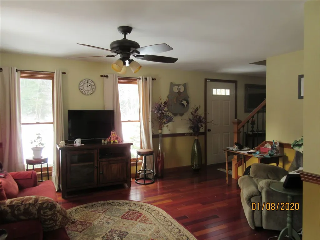 3 Genco Way Raymond NH 03077