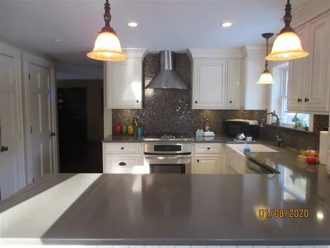 3 Genco Way Raymond NH 03077