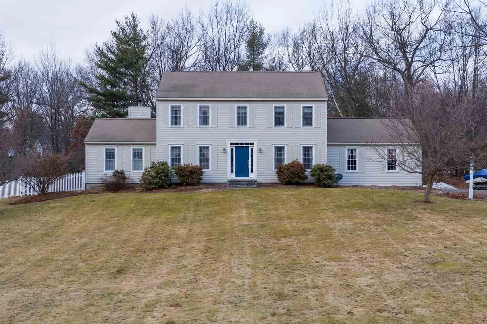 10 Deerwood Drive Litchfield NH 03052