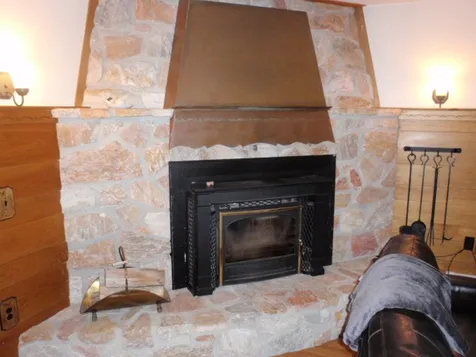 880 Sherwood Drive Mendon VT 05701